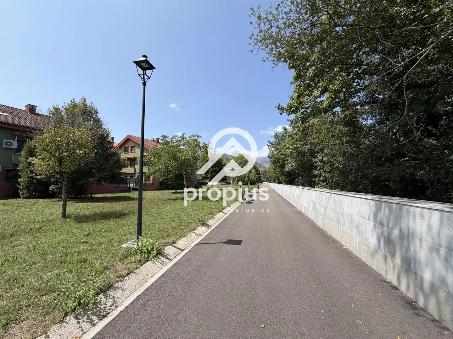 Casa adosada en venda en Parres amb Aire condicionat, Calefacció i Terrassa