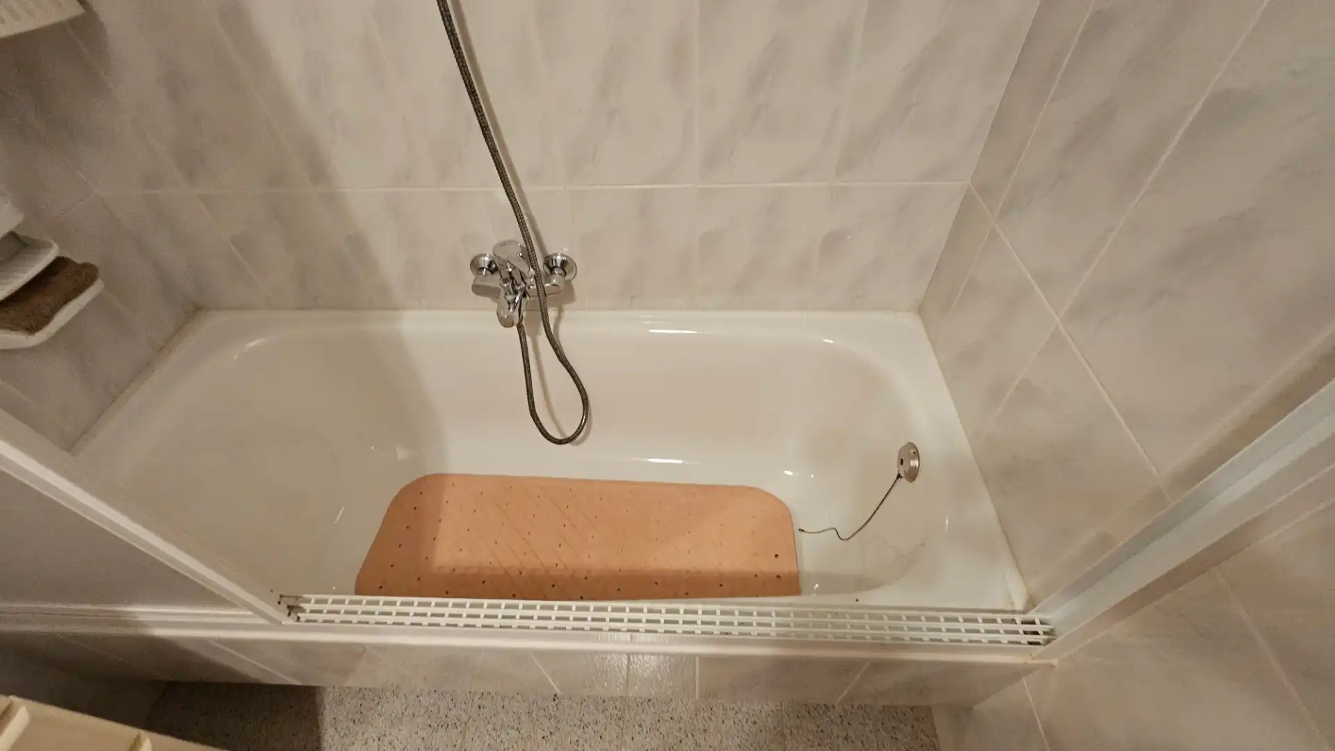 Bany de Casa adosada de lloguer en El Campello amb Terrassa, Traster i Moblat