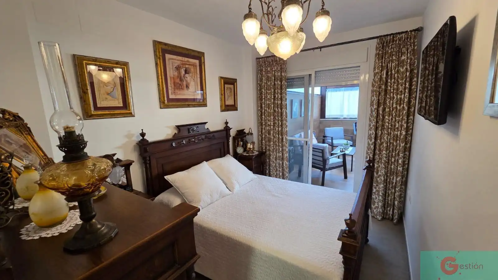 Apartamento con piscina en venta en Estepona Pueblo, imagen 7