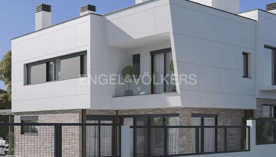 Foto 1 de Casa adosada en venda a Estación, Madrid