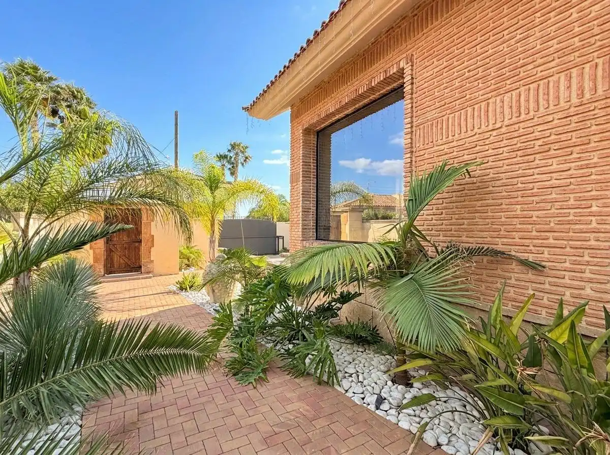 Terraza de Casa o chalet en venta en San Vicente del Raspeig / Sant Vicent del Raspeig con Aire acondicionado, Jardín privado y Terraza