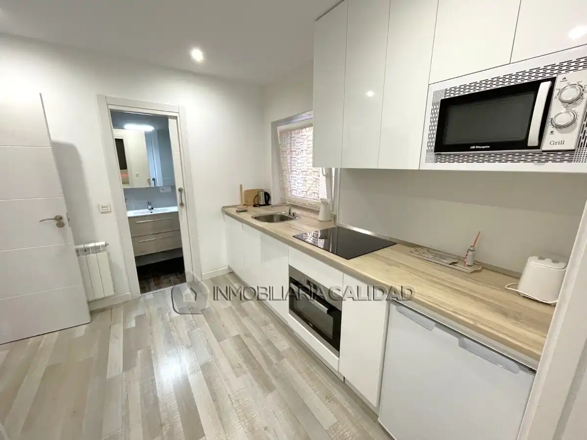Cocina de Piso de alquiler en Burgos con Calefacción y Amueblado