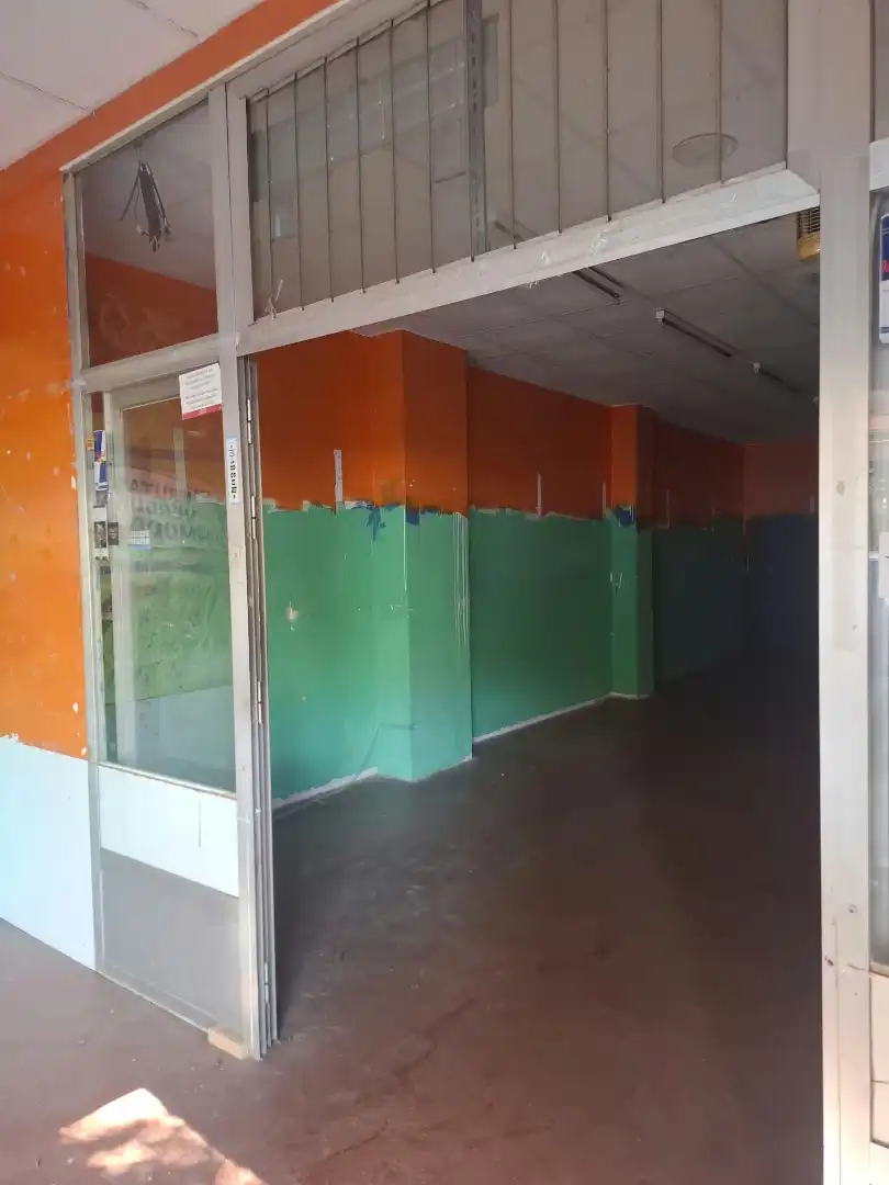 Local comercial en venda a Calle del Doctor Rafael Bartual, imagen 5
