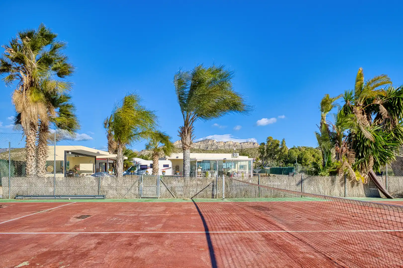 Vista exterior de Casa o xalet en venda en Jijona / Xixona amb Aire condicionat, Calefacció i Jardí privat