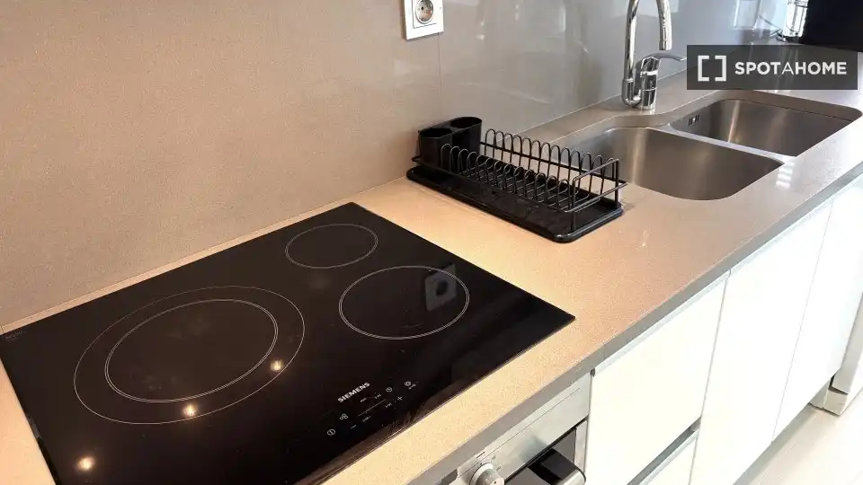 Cocina de Apartamento para compartir en Sitges con Aire acondicionado, Terraza y Amueblado
