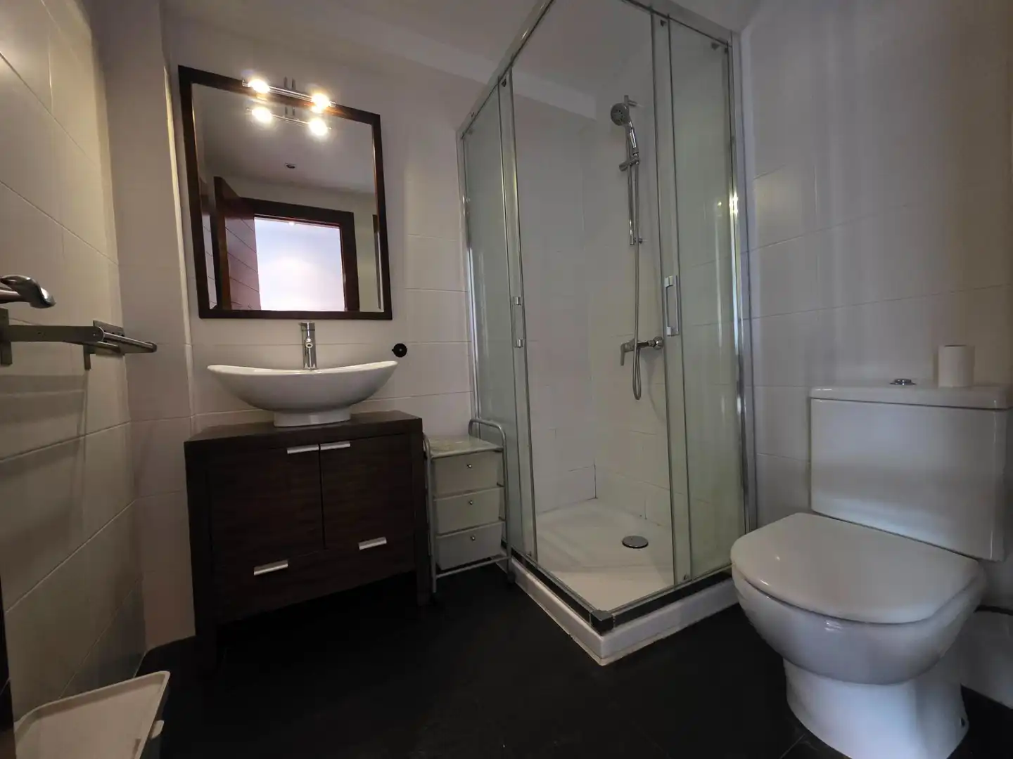 Bany de Apartament en venda en Barcelona amb Alarma