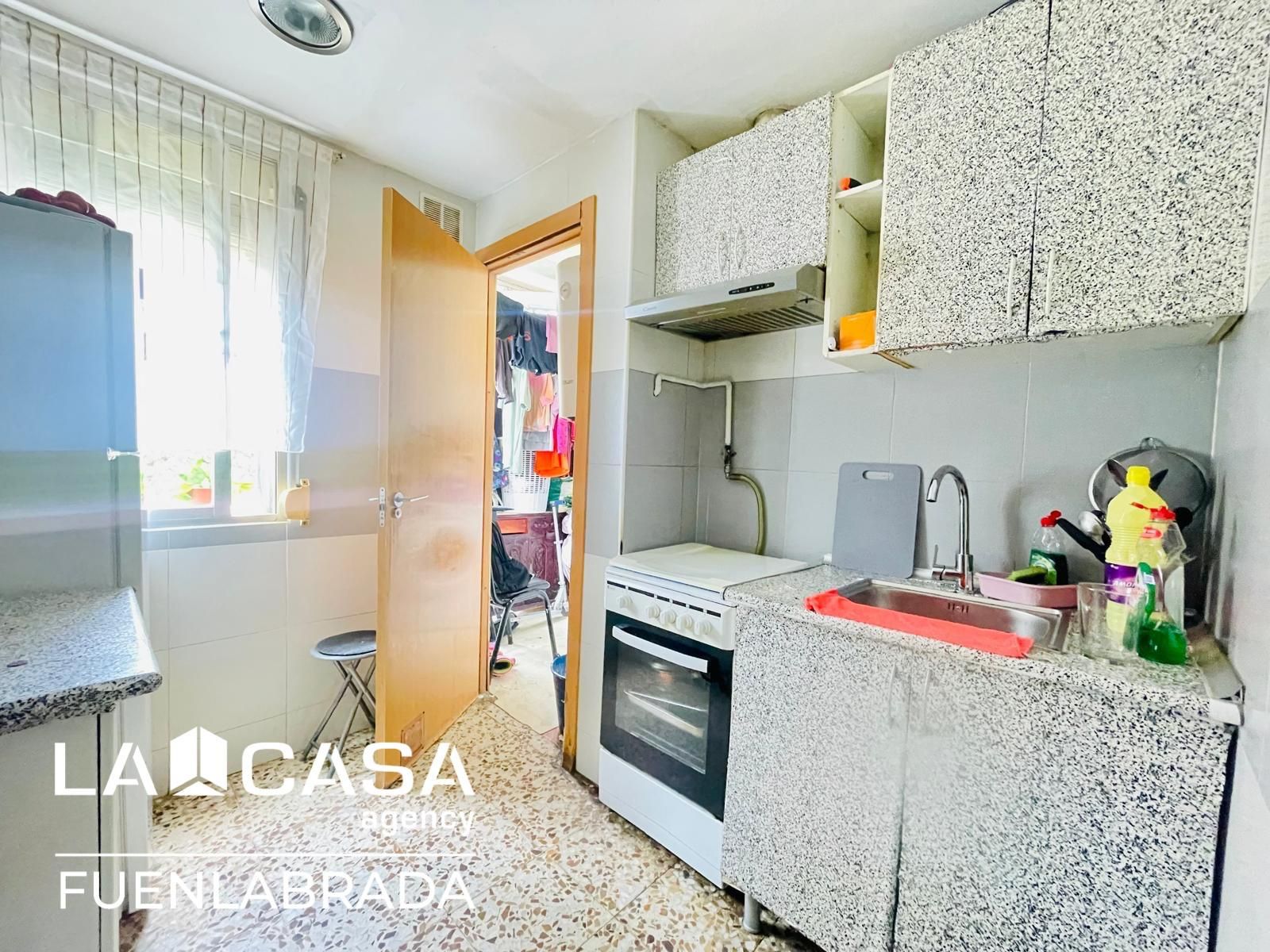 Cocina de Piso en venta en  Madrid Capital con Terraza