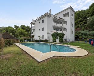 Vista exterior de Planta baixa en venda en Mijas amb Aire condicionat, Terrassa i Piscina