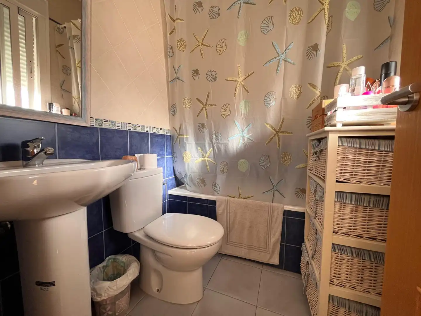 Baño de Casa adosada en venta en Montilla con Aire acondicionado, Terraza y Amueblado