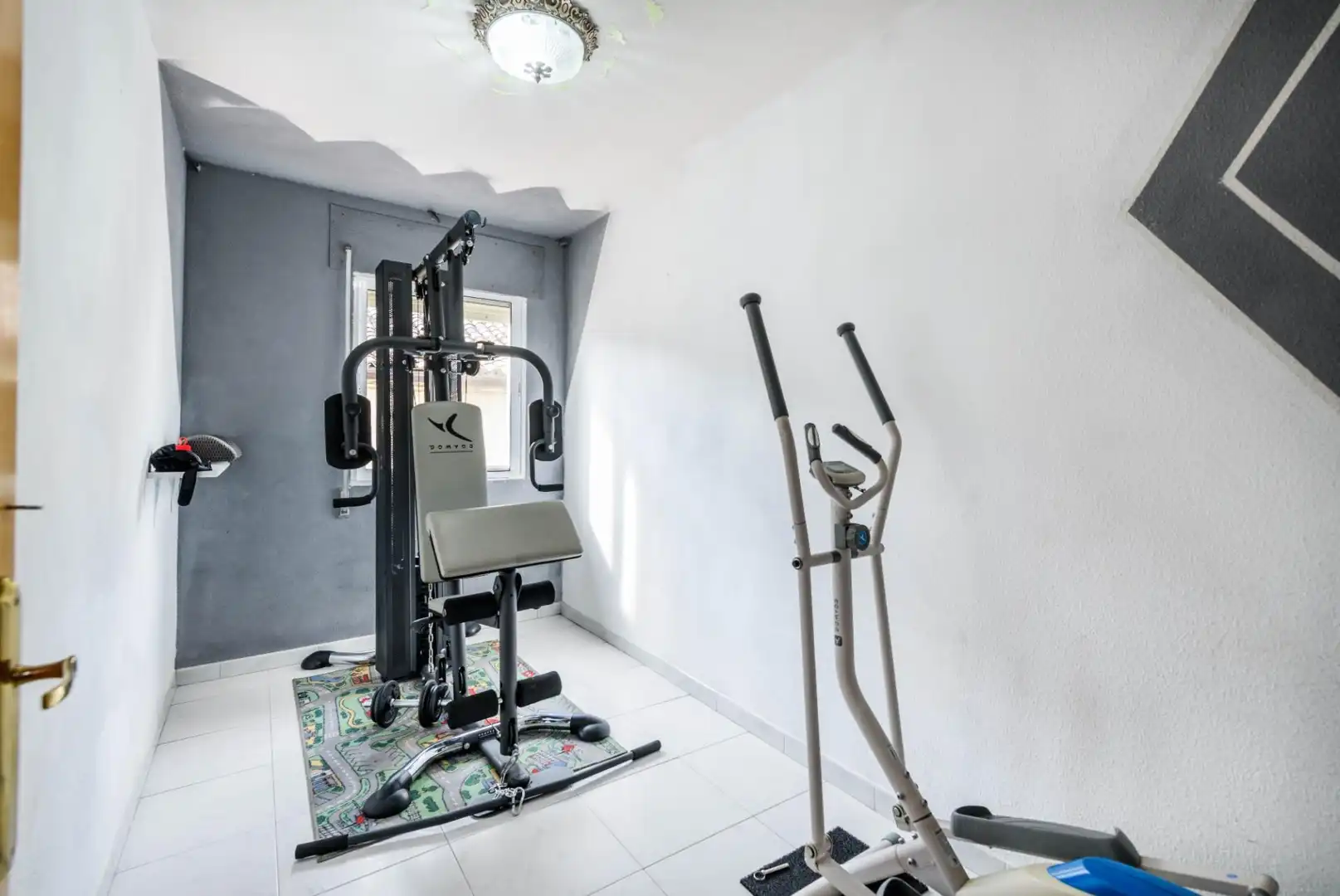 Detached homes for sale in Sacedón  with Air Conditioner and Alarm