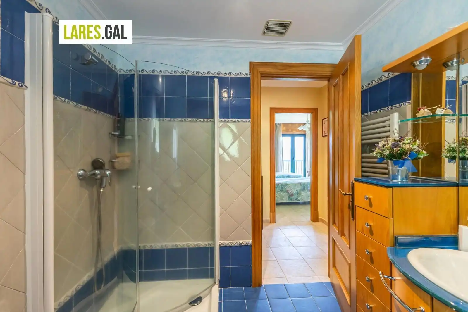 Badezimmer von Haus oder Chalet zum Verkauf in Cangas  mit Heizung, Terrasse und Möbliert
