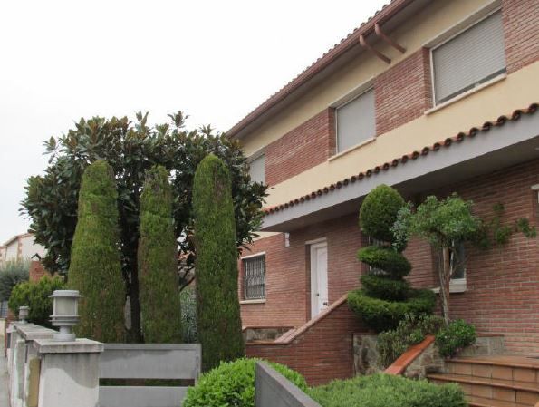 Vista exterior de Casa adosada en venta en La Garriga