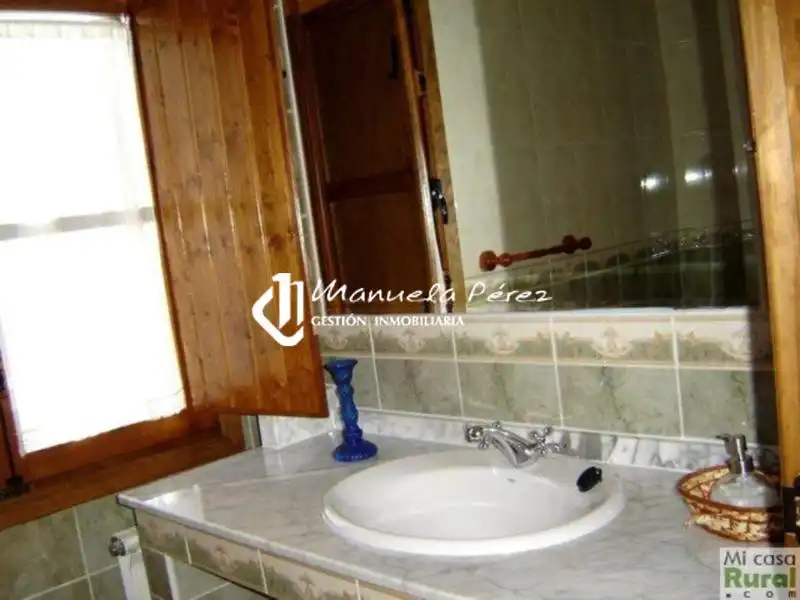 Bathroom of Country homes for sale in Cáceres  with Air Conditioner, Heating and Terrace