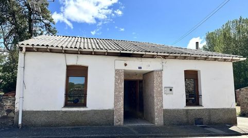 Foto 2 de Casa o xalet en venda a Avenida Ordas, 53, Santa María de Ordás, León