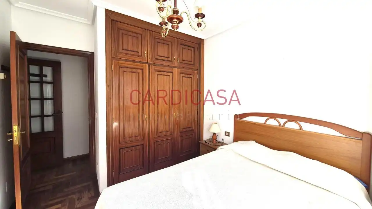 Bedroom of Flat for sale in Redondela  with Heating, Parquet flooring and Storage room