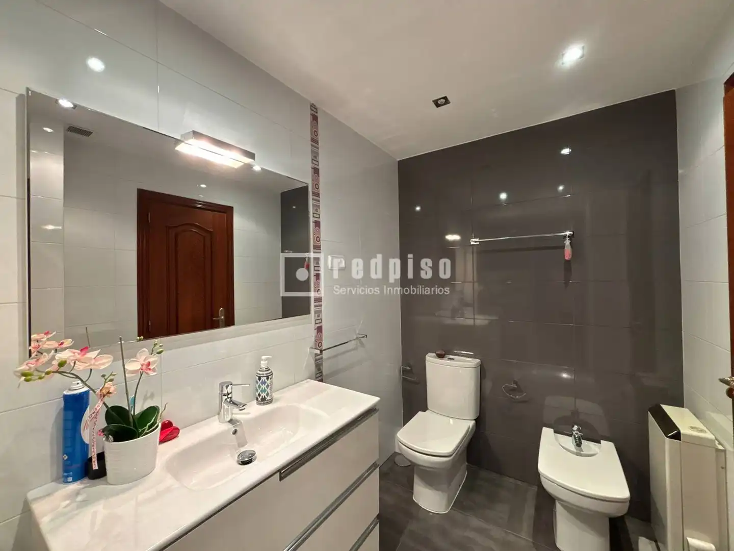 Baño de Piso en venta en San Sebastián de los Reyes con Aire acondicionado, Calefacción y Terraza