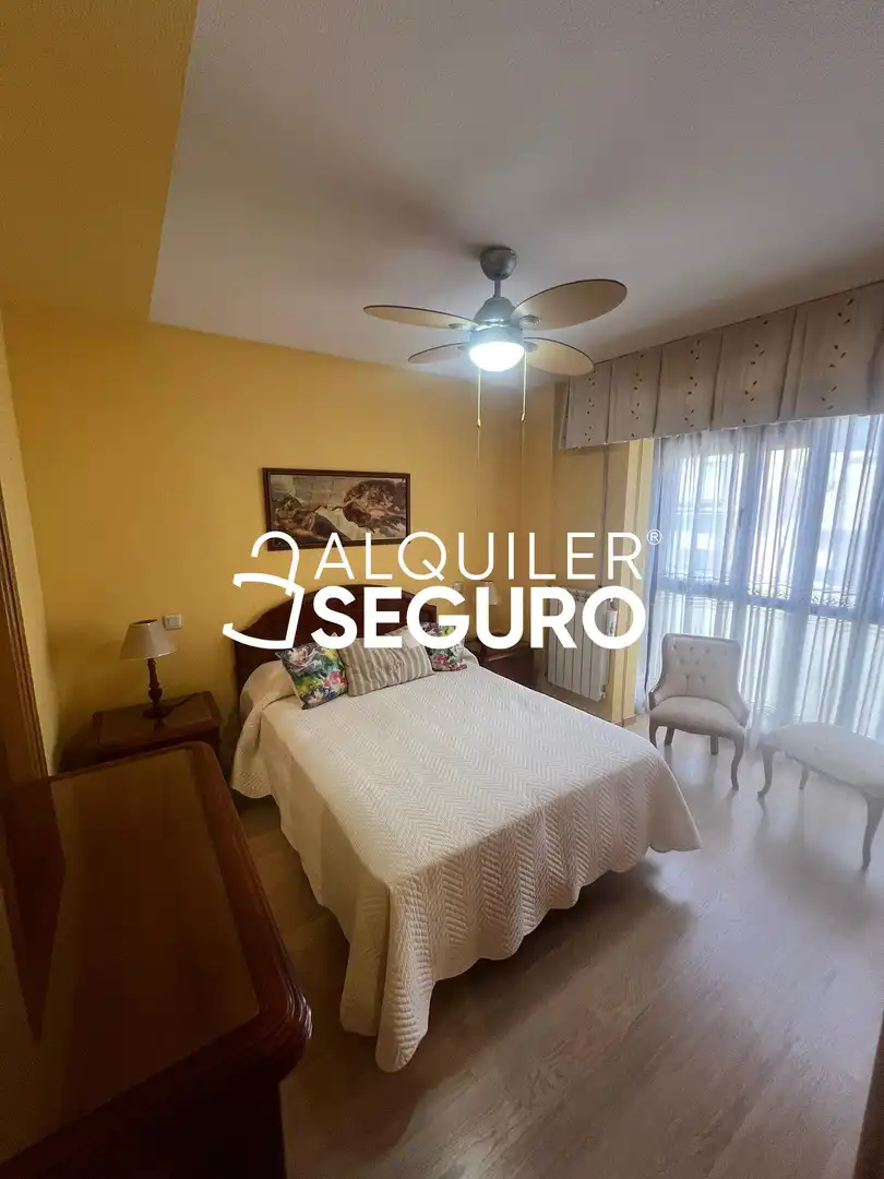 Habitación de Piso de alquiler en Madrid con Aire acondicionado, Calefacción y Trastero