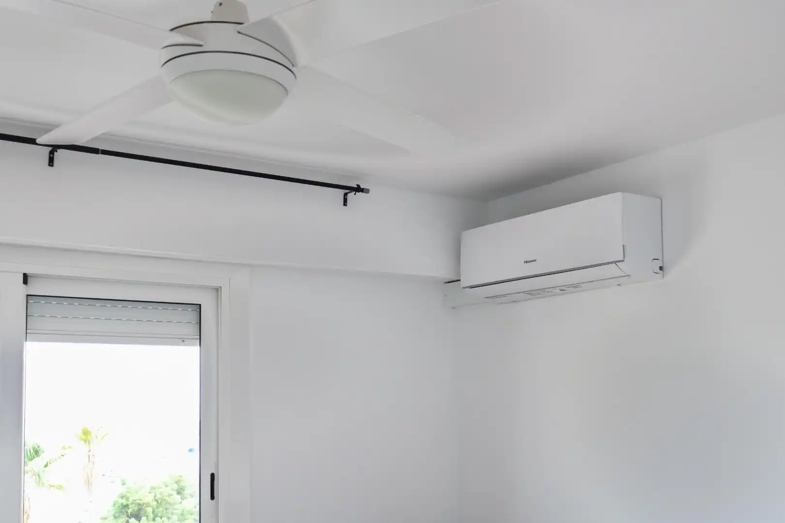 Bedroom of Flat for sale in Vilanova i la Geltrú  with Air Conditioner, Parquet flooring and Balcony