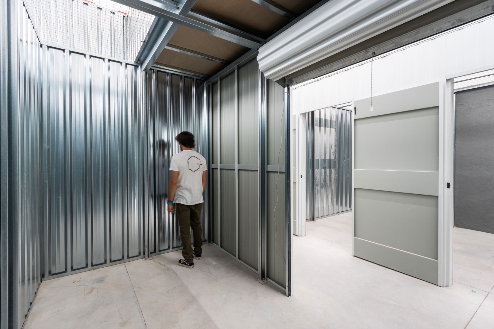 Box room to rent in Parla  with Alarm