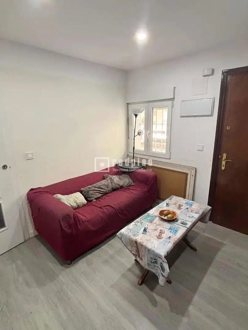 Sala d'estar de Pis en venda en Madrid amb Calefacció