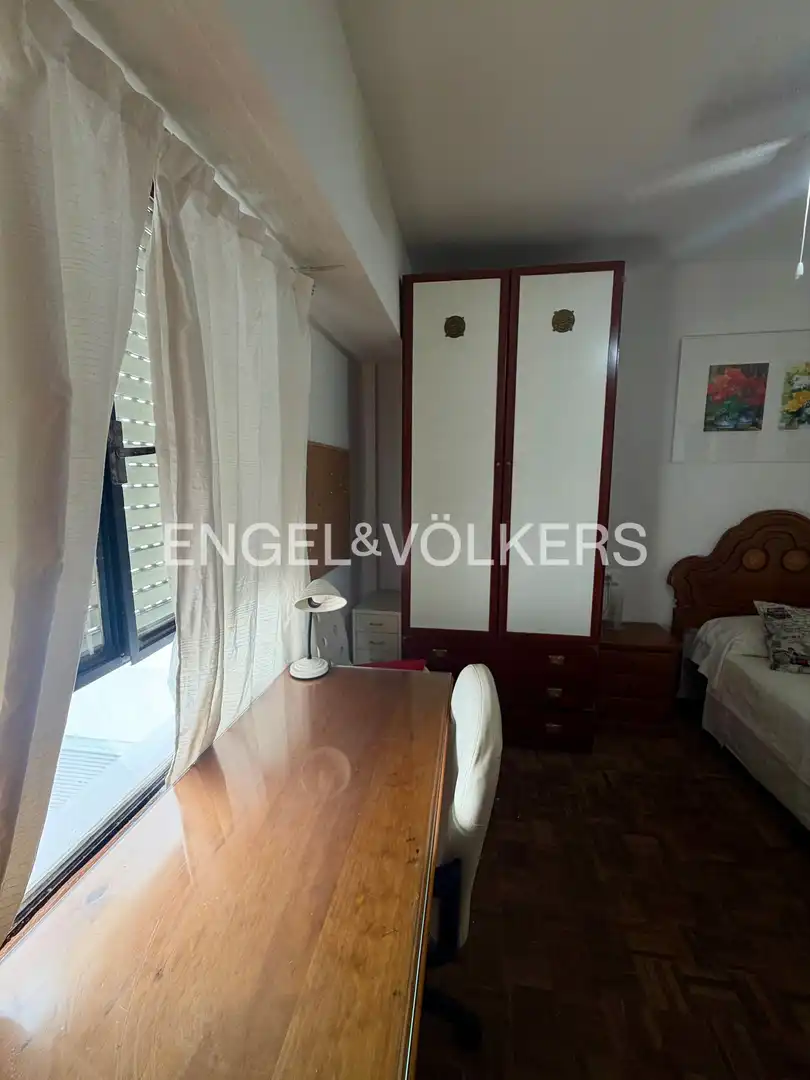 Piso de alquiler en Valencia con Calefacción, Parquet y Amueblado