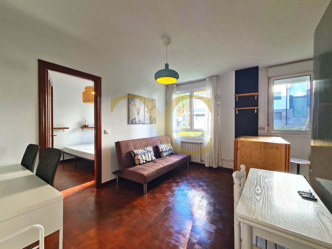 Habitación de Apartamento en venta en Ribadesella con Calefacción y Trastero