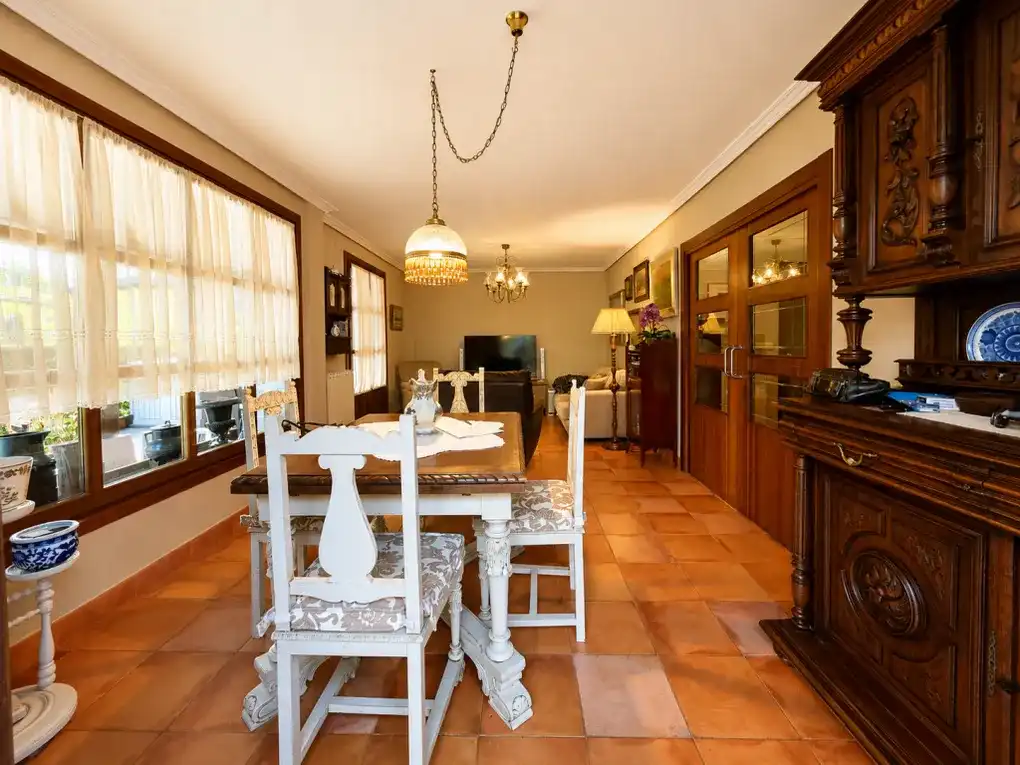 Comedor de Casa o chalet en venta en Ribadedeva con Calefacción, Jardín privado y Terraza