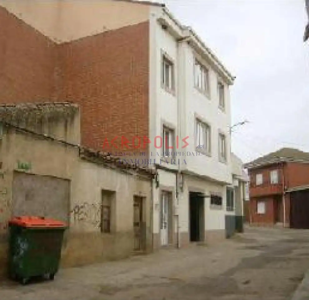 Vista exterior de Local en venda en Manganeses de la Lampreana, Zamora