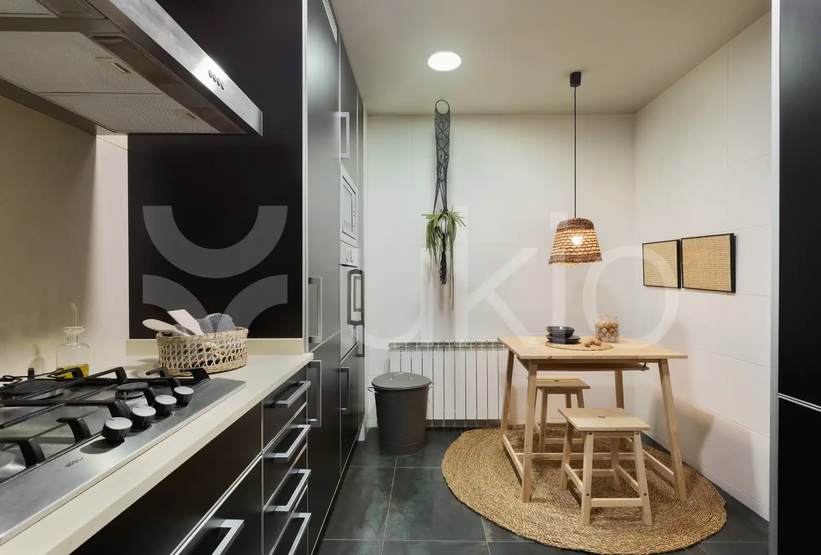 Mini appartamento con balcone in affitto a Carrer del Consell de Cent, imagen 5