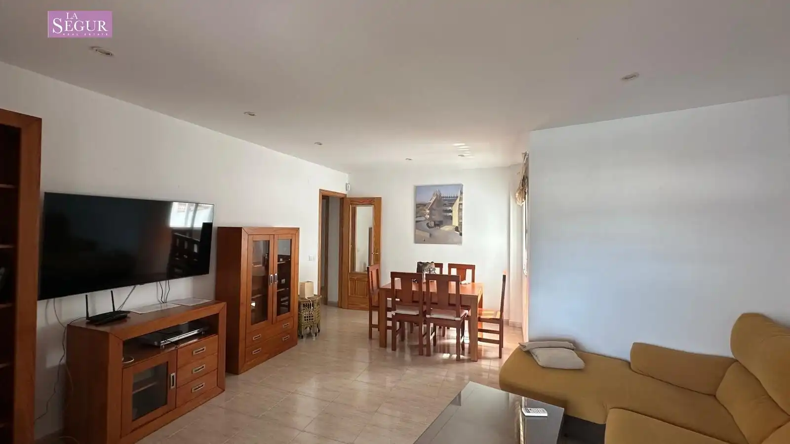 Living room of Flat for sale in Conil de la Frontera  with Terrace, Furnished and Community pool