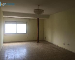 Flat for sale in Pareja