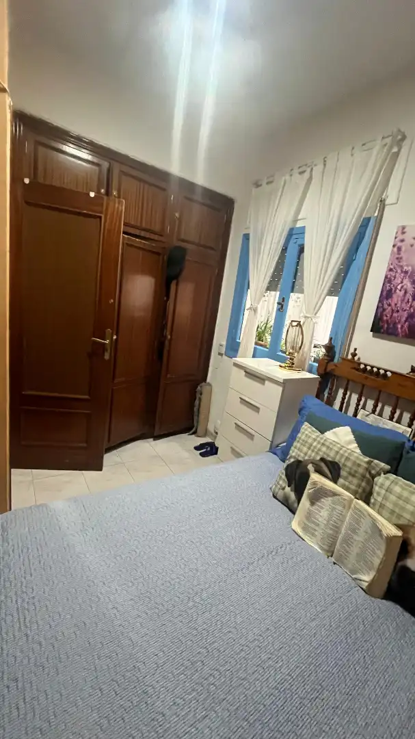 Dormitori de Pis en venda en Madrid amb Calefacció, Terrassa i Moblat