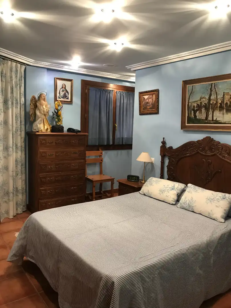 Dormitori de Casa adosada en venda en Ezcaray amb Calefacció, Terrassa i Traster