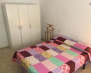 Dormitori de Apartament per a compartir en Málaga Capital amb Moblat, Forn i Rentadora