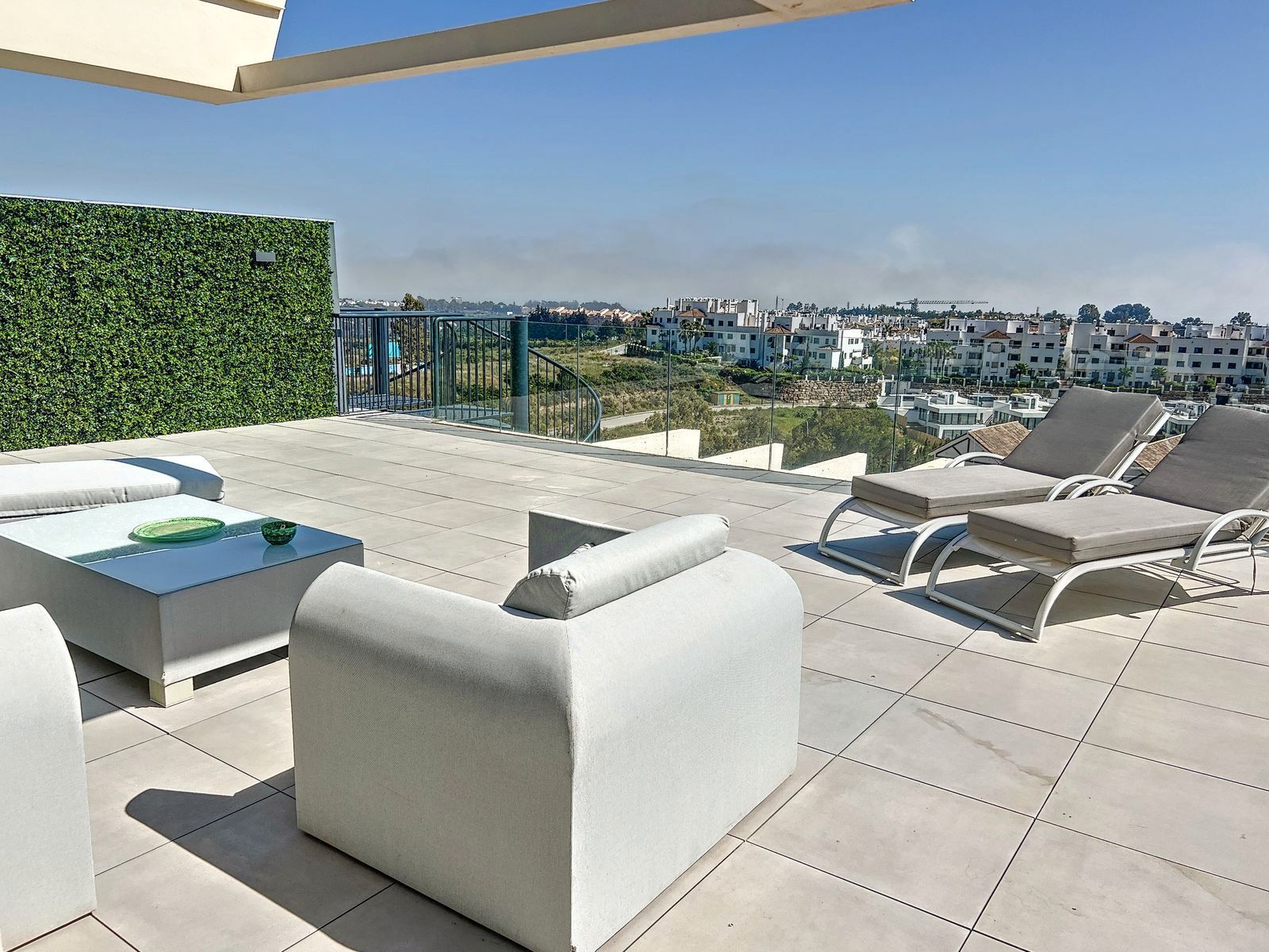 Terrace of Attic to rent in Estepona  with Air Conditioner, Terrace and Storage room