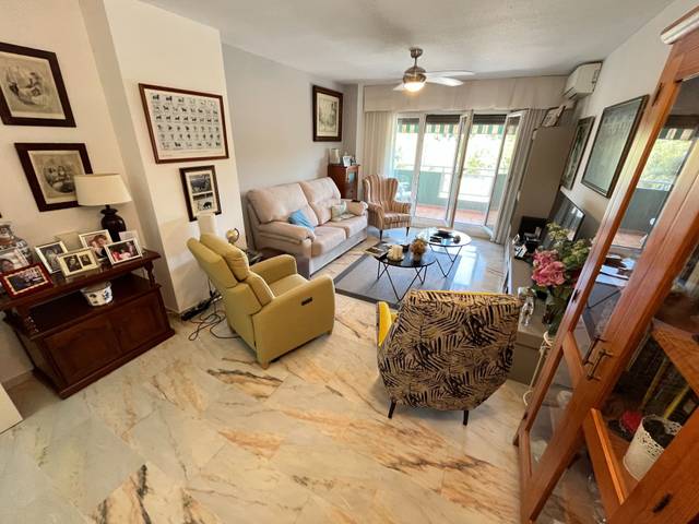 Piso en Venta en Tomas Echeverria en Parque Ayala - Jardín de la Abadía - Huelín