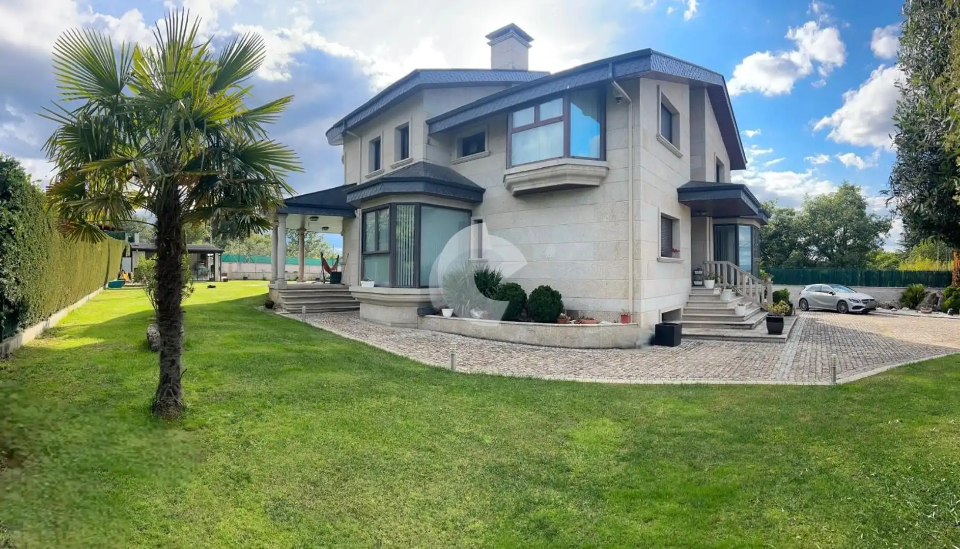 Außenansicht von Haus oder Chalet zum Verkauf in San Cibrao das Viñas mit Heizung, Privatgarten und Schwimmbad