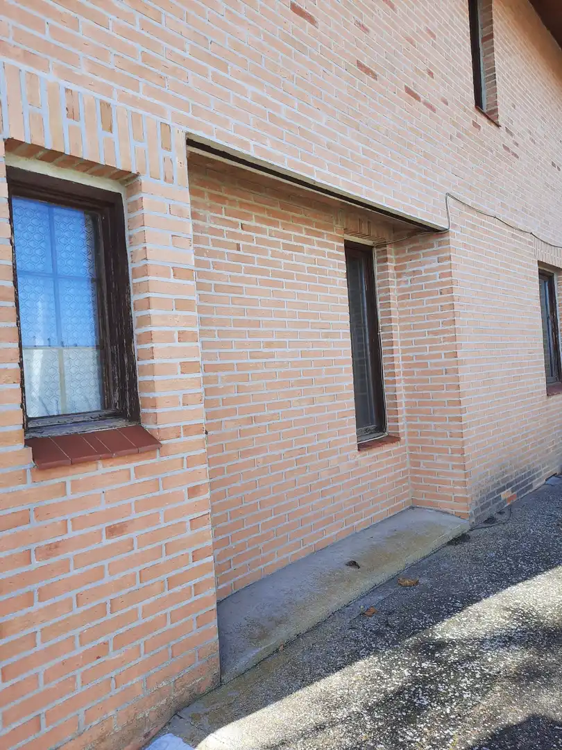 Außenansicht von Country house zum Verkauf in Palencia mit Privatgarten, Terrasse und Abstellraum