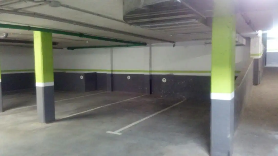 Aparcament de Garatge en venda en Artés