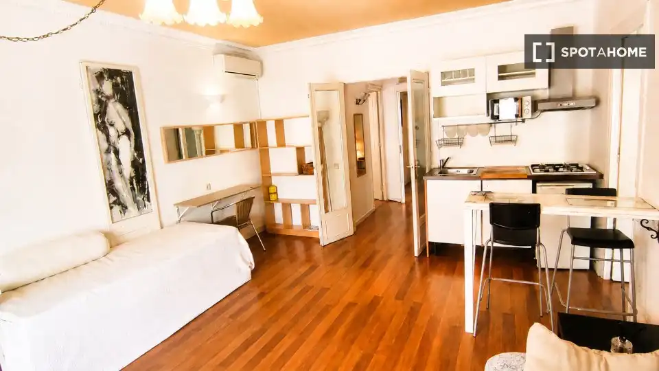Flat with terrace to rent in Ciutat Vella, imagen 12