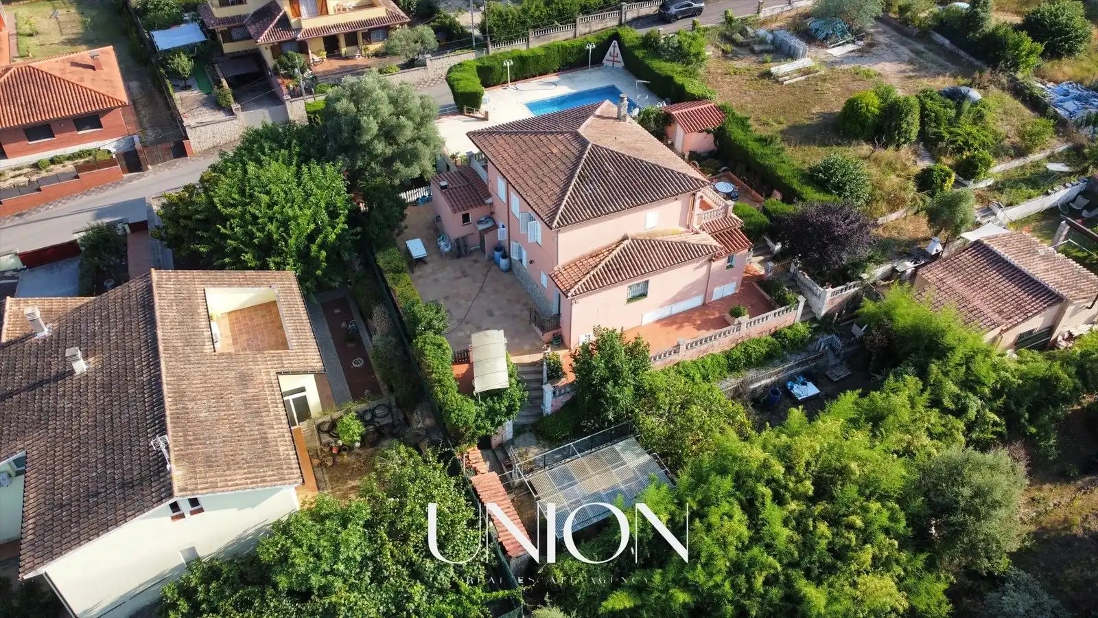 Vista exterior de Casa o xalet en venda en Caldes de Malavella amb Aire condicionat, Calefacció i Jardí privat
