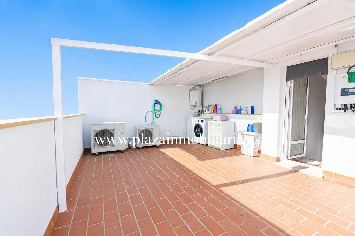 Terrace of Houses for sale in Lucena  with Air Conditioner, Terrace and Storage room