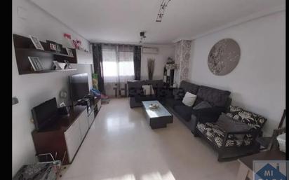 Sala d'estar de Pis en venda en Mérida amb Aire condicionat, Calefacció i Terrassa
