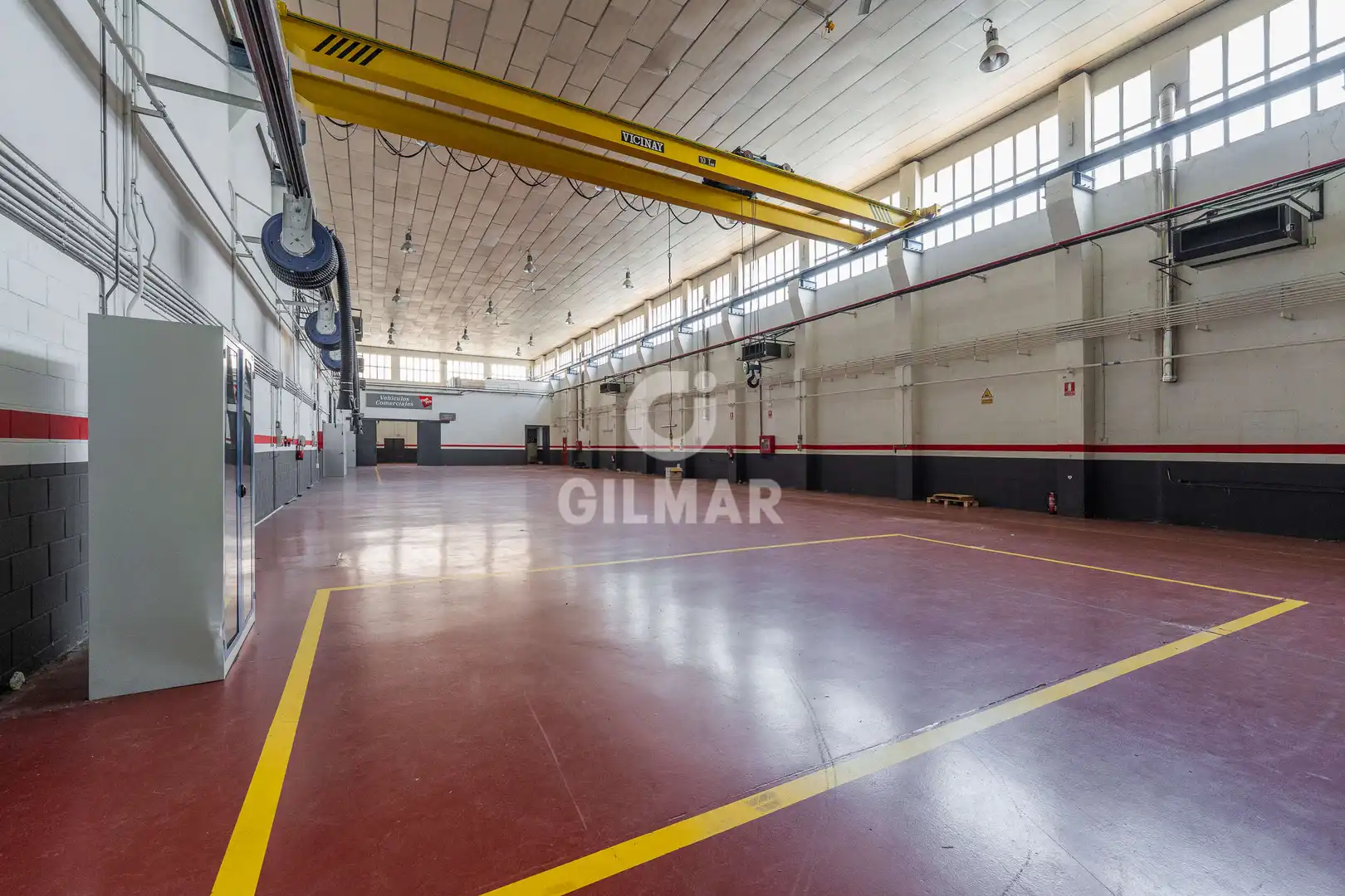 Parkplatz von Fabrikhallen zur Miete in Leganés