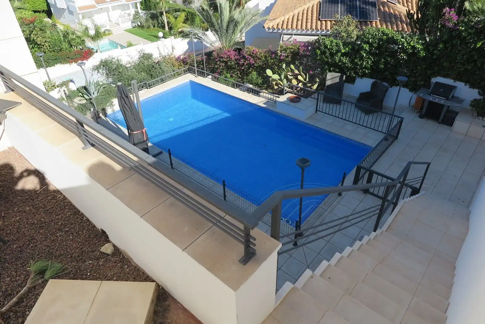Piscina de Casa o xalet en venda en El Campello amb Aire condicionat, Calefacció i Jardí privat