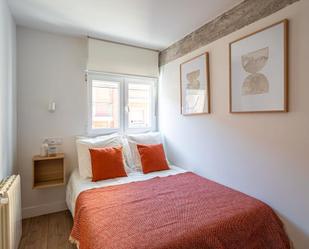 Bedroom of Flat to share in  Madrid Capital  with Heating, Furnished and Oven