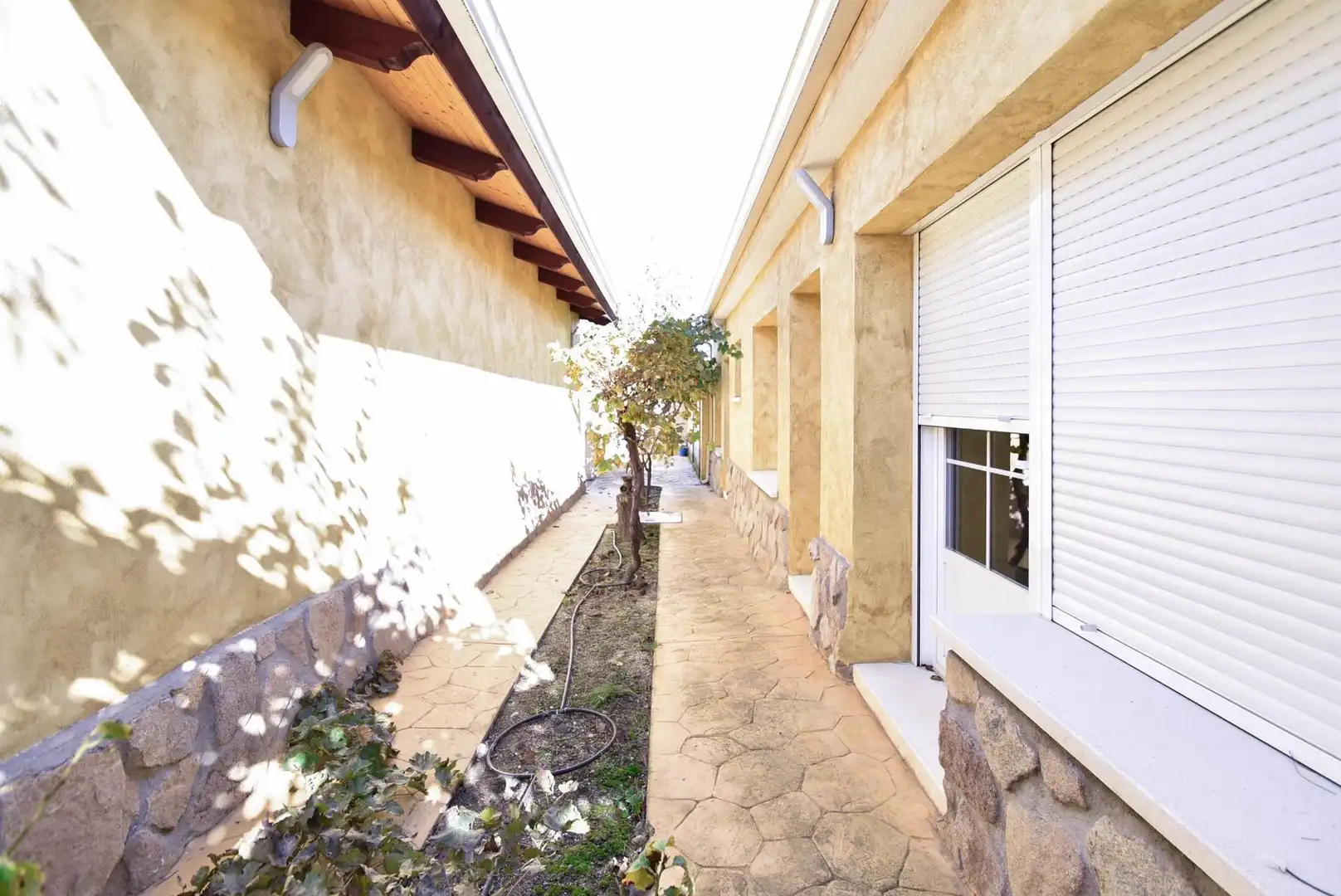 Exterior view of Houses for sale in Illescas  with Air Conditioner, Private garden and Parquet flooring