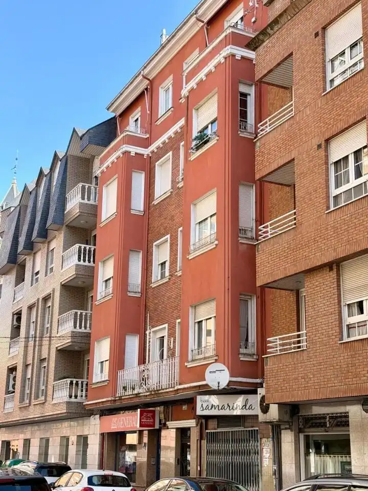 Local comercial en venda a Calle Juan Madrazo 10 24002 Leon, imagen 8