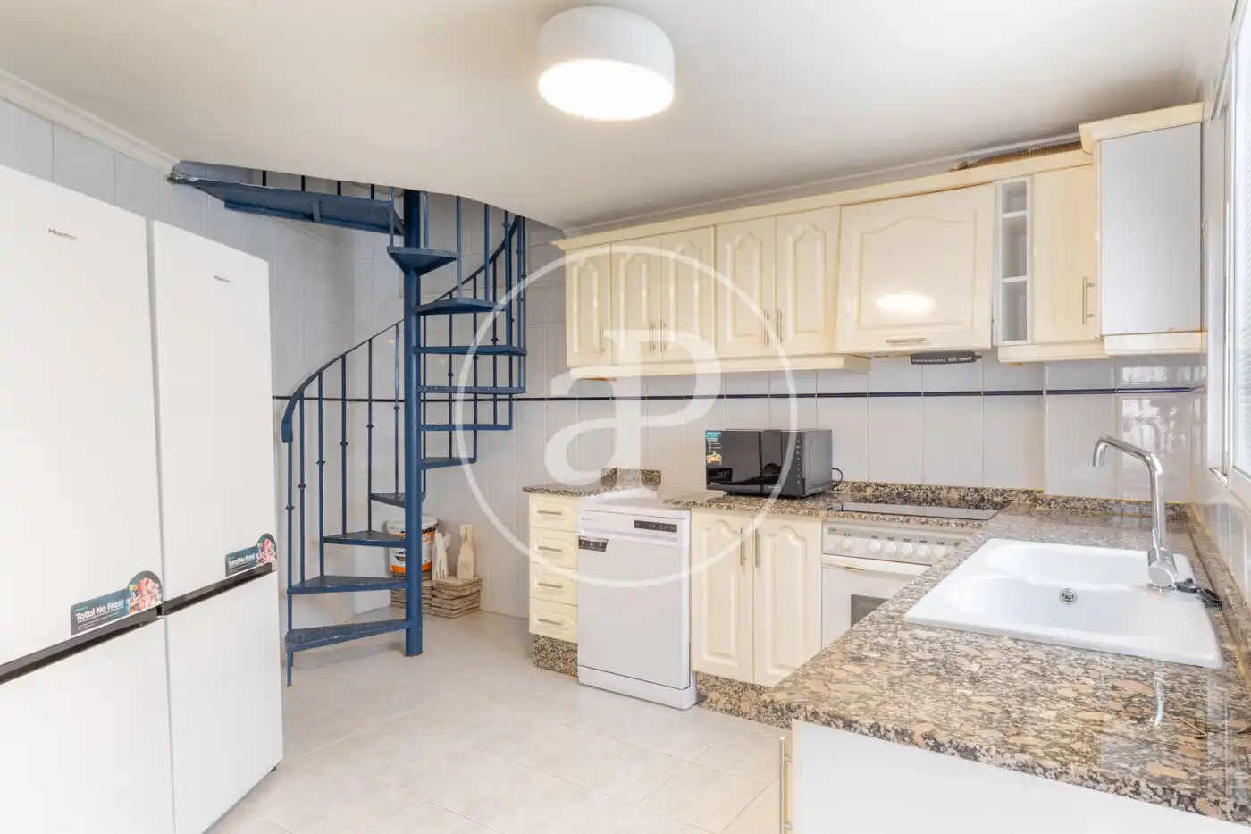 Kitchen of Flat for rent in  Valencia Capital  with Heating, Terrace and Furnished