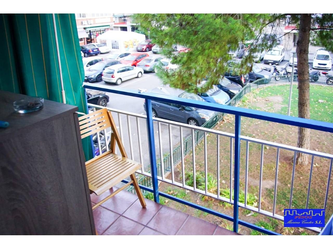 Balcony of Flat for sale in L'Hospitalet de Llobregat  with Parquet flooring, Furnished and Balcony